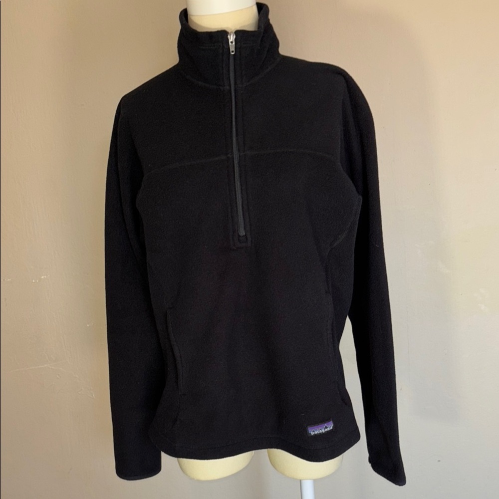Patagonia women’s  Black Sweater